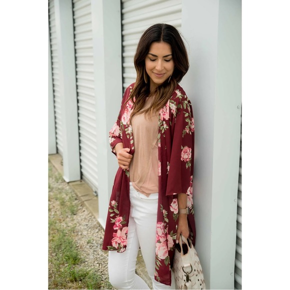 Floral Robe / Kimono - Picture 2 of 7